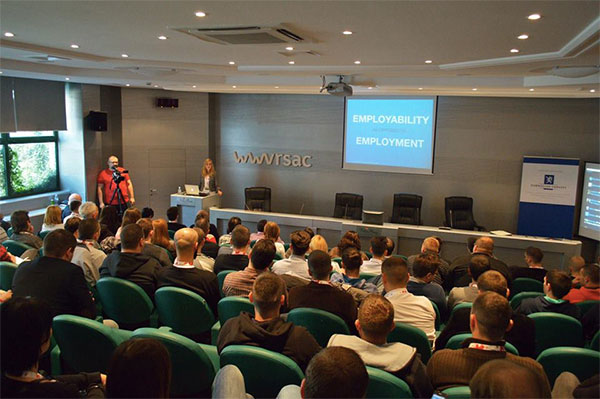 wwvrsac_publika